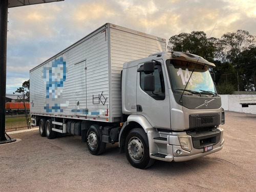 Volvo Vm 330 Ishift 8x2 Ano 2014