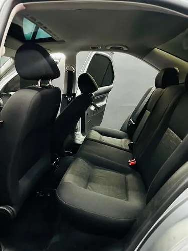 Volkswagen Jetta At