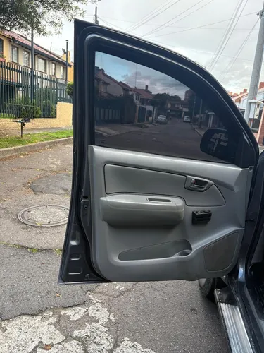 Toyota Hilux 2.5 4x2 Doble Cabina