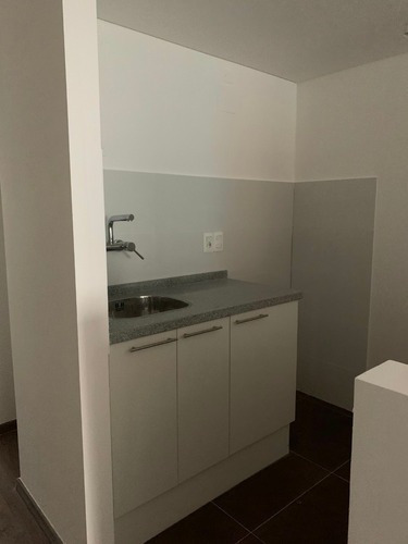 Imagen 5 de 9 de Va806 Venta Apartamento 2 Dormitorios En Torre Centra