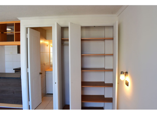 Venta Departamento De 1 Ambiente + 2 Est. Y Bodega, Echaurre