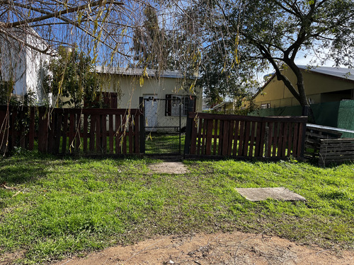 Vendo Casa Tres Dormitorios En Caseros, Entre Ríos.