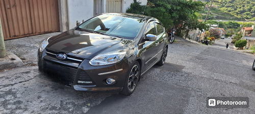 Ford Focus 2.0 Titanium Flex Powershift 5p