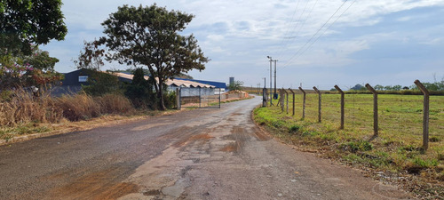 Imagem 5 de 8 de Excelente Area Industrial Para Venda Nas Margens Da Rod. Abraao Assed, Em Frente Ao Pq Dos Lagos, Com 13.008 M2, Guarita, Predio E Patio, 110 M2 Const - Ar00036 - 69583841