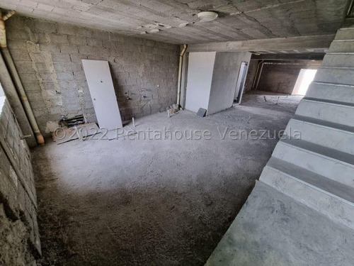 Casa En Alquiler En Tarabana Plaza Cabudare 2-4-8-4-0 Mp/