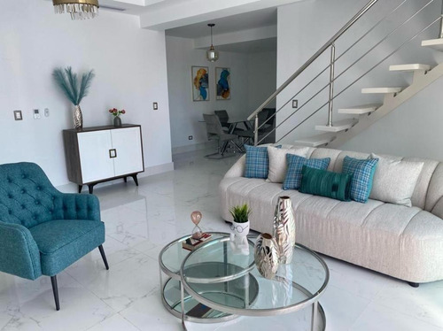 Apartamento Amueblado De Dos Niveles | 2 Habitaciones | 2.5 Baños | 2 Parqueos | Piscina | Gimnasio