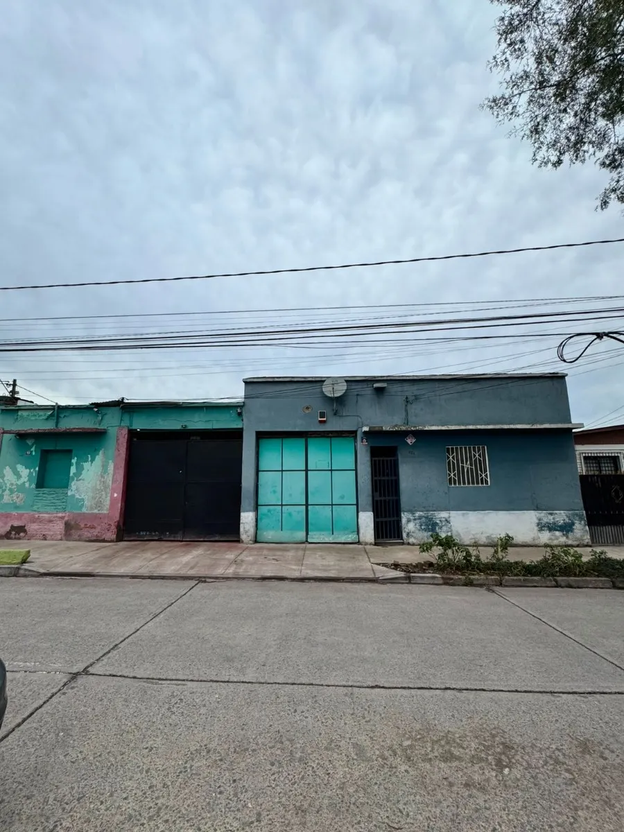 Imagen 1 de 21 de Amplia Casa Para Remodelar