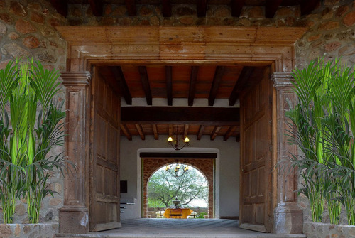 Casa Tipo Hacienda En Venta Con Uso De Suelo En San Miguel De Allende, Gto.