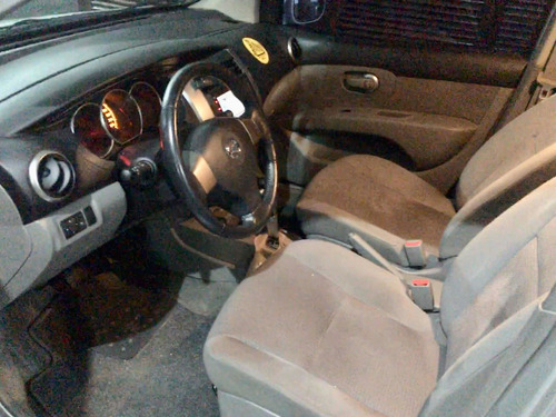 Nissan Livina 1.8 Sl Flex Aut. 5p 2010