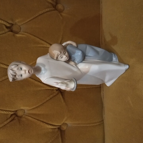 Figura De Porcelana Lladro Niños Asustados Estatuilla Vela