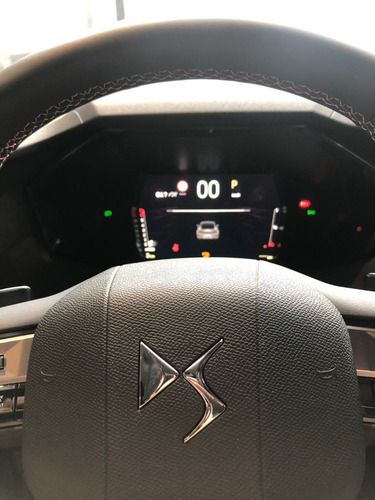 Imagen 9 de 16 de Ds4 Performance Line 215 At8 Okm 2023