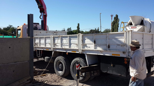 Alquilo Mercedes Benz 2831 2015 6x4 Con Hidrogrua De 26 Tn