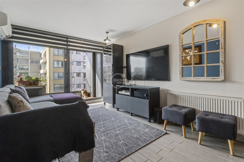 Departamento En Venta De 2 Dorm. En Providencia