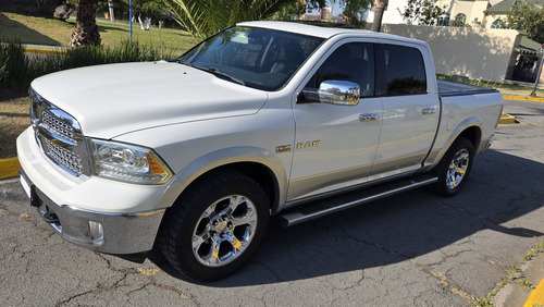 Camioneta Ram 2500 Laramie V8 At 4x4