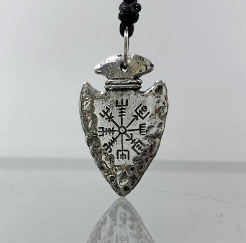 Dije Punta De Flecha Con Brujula Vikinga Vegvisir En Plata