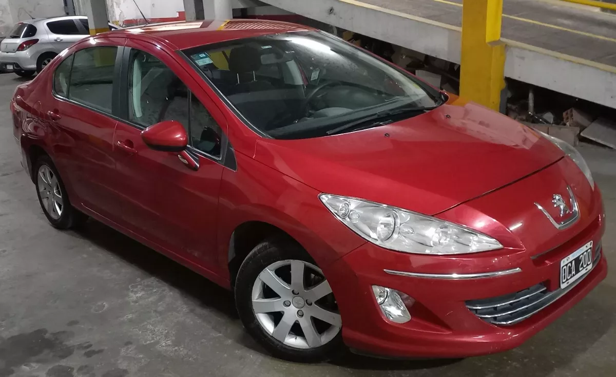 Peugeot 408 2.0 Allure 143cv