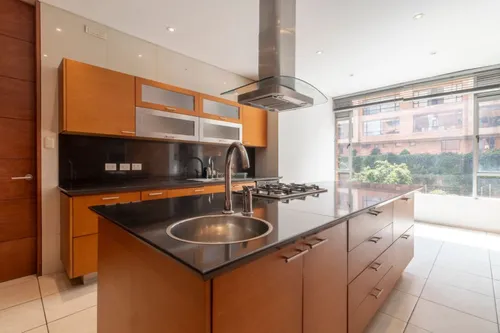 Apartamento En Arriendo/venta En Los Rosales. Cod A23453