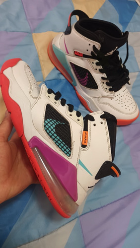 Tenis Nike Jordan Mars Withe 270