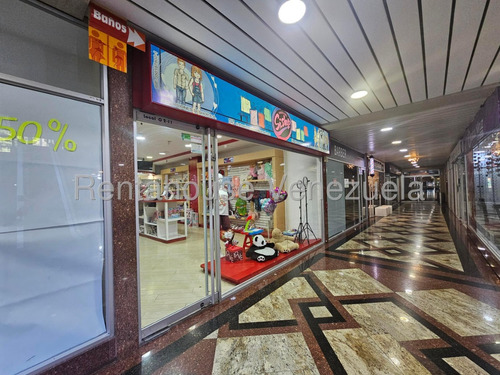 Estupenda Local Comercial En Venta En Manzanares. Mls# 25-12200 Zr