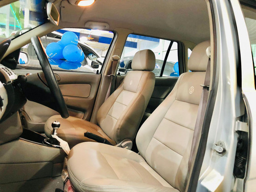 Volkswagen Gol Gol 1.0 Plus 16v 4p 2000