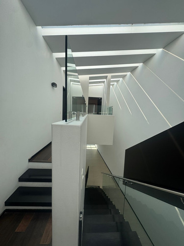 Casa En Venta, Lomas Verdes, 4 Recámaras.