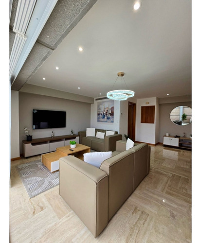Apartamento En Alquiler 300 M2- Urb. La Castellana