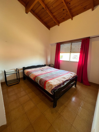 Depto Tipo Casa 3 Ambientes Con Amplio Living-comedor Muy Luminoso Patio Con Parrilla