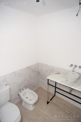 Venta - Casa En Los Alcanfores - Bayugar Negocios Inmobiliarios