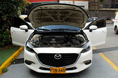 Mazda 3 Sport Grand Tourin