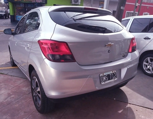 Imagen 4 de 9 de Chevrolet Onix 1.4 Ltz Mt 98cv 2016