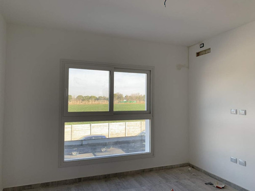 Imagen 3 de 12 de La Calandria Dúplex En Venta 3 Dormitorios