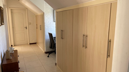Clásica Casa En Venta En Carmel Barrio Privado. Construcción Tradicional. Amplia, Cómoda Y Con La Mejor Orientación.