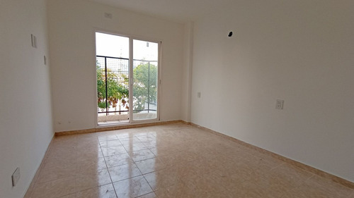 Venta Departamento 2 Ambientes Con Balcón Morón