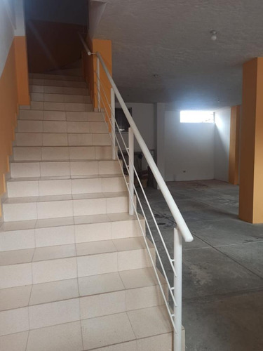 Imagen 7 de 7 de As En Alquiler Apartamento Semi Amoblado Ambrosio Plaza As