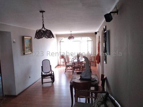Amplio Apartamento Completamente Equipado, Cuenta Con Gran Distribución, Áreas De Faena Separadas 23-18354 Eloisa Mejia