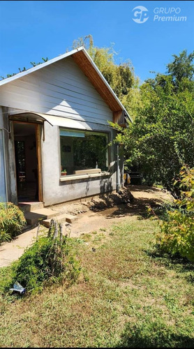 Casa En Venta De 4 Dorm. En Colbún