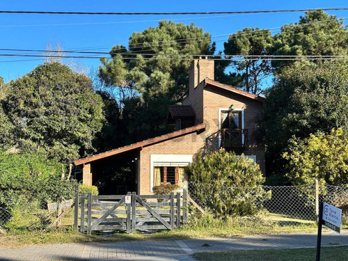 Venta Casa En Valeria Del Mar. Multifamiliar. Pinamar