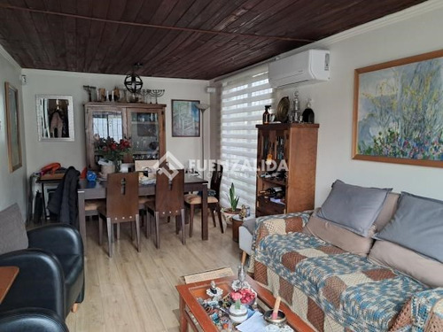 Casa En Venta De 3 Dorm. En Las Condes
