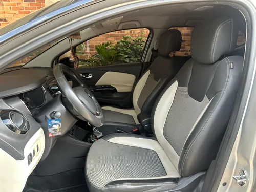 Renault Captur 2.0 Intens Automática