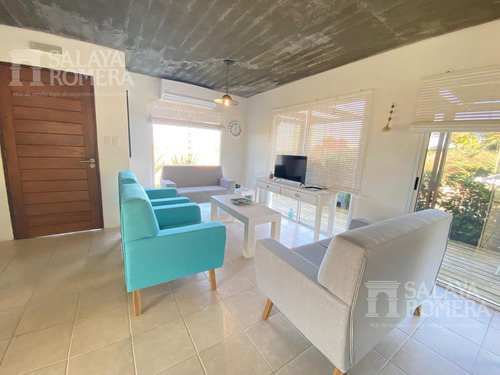 Imagen 2 de 30 de Venta: Casa 5 Dormitorios Primera Linea Montoya La Barra