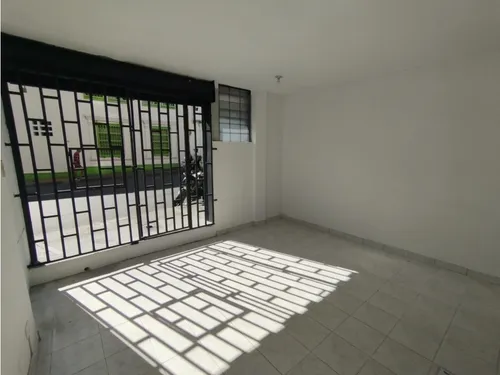 Local Sobre Av. Girardot