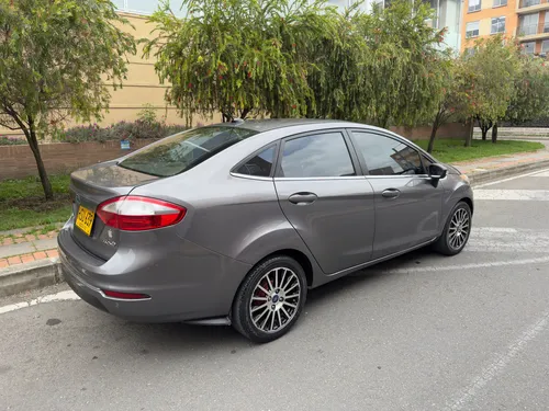 Ford Fiesta 1.6 Titanium At