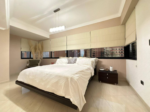 Venta De Exclusivo Apartamento En Resd. Benescola La Trigaleña - Wc