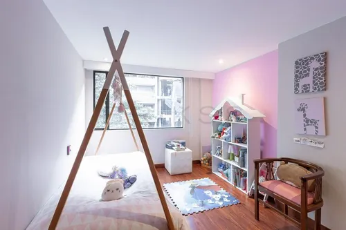 Apartamento En Venta En Chico Reservado. Cod V3984