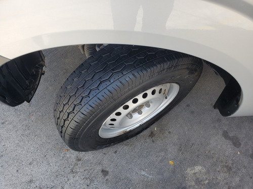 Nissan NP300 Chasis Cabina