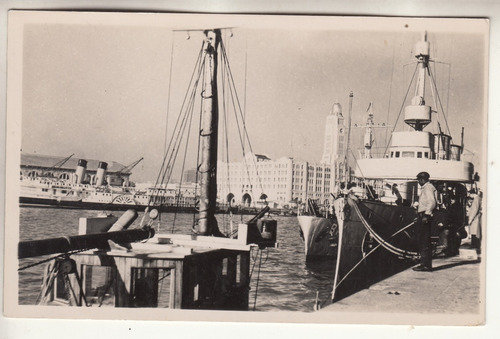 Postal Fotografia Blanco Y Negro Vista Puerto De Montevideo