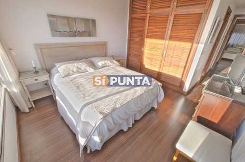 Imagen 10 de 17 de Apartamento En Alquiler Playa Mansa