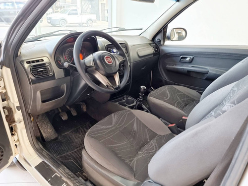 Imagem 4 de 8 de Fiat Strada 1.4 Mpi Hard Working Cs 8v Flex 2p Manual