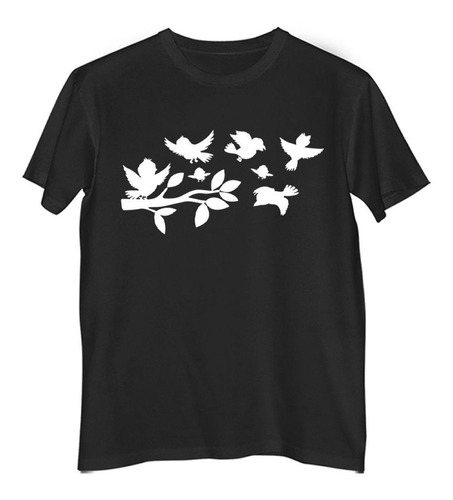 Remera Niño Color Aves Sobre Arbol Volando Vector