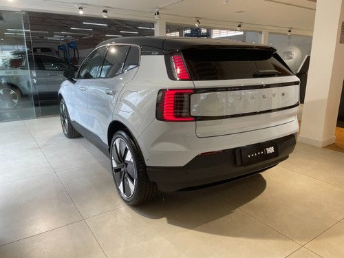 Volvo EX30 69 KW ELÉTRICO ULTRA